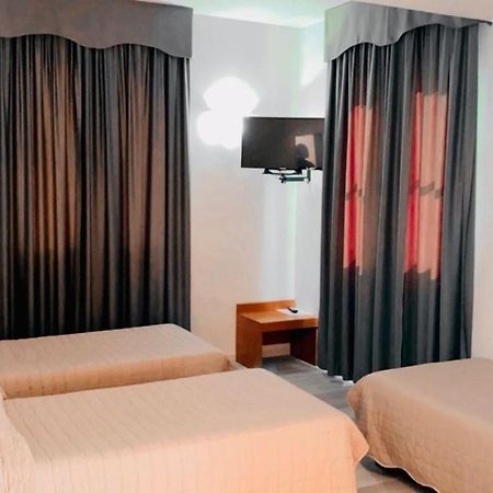 La Lanterna Hotell Colorno Eksteriør bilde