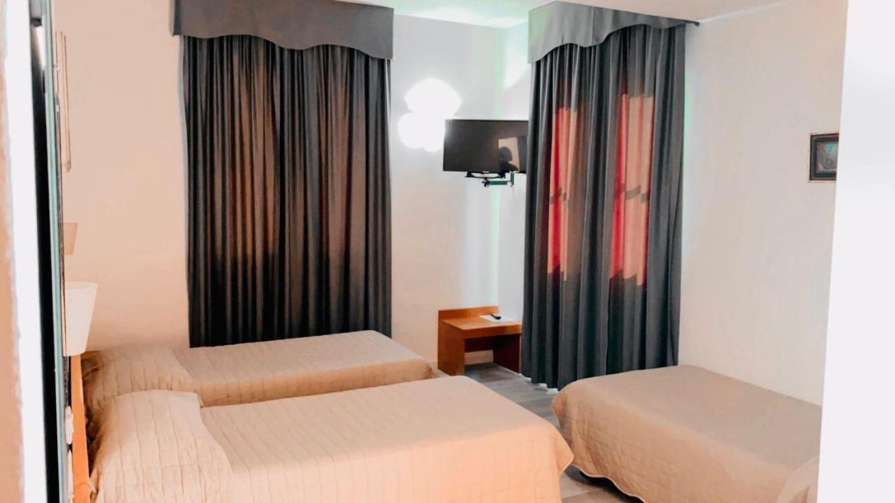 La Lanterna Hotell Colorno Eksteriør bilde
